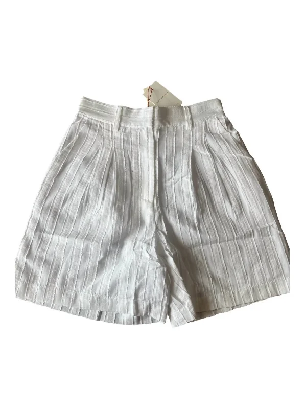 Women's Pleated Shorts In White